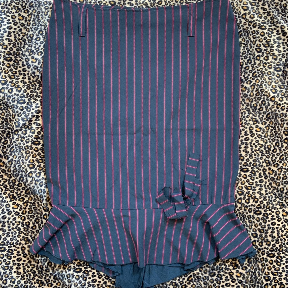 Vintage Attempt clothing fishtail pencil skirt